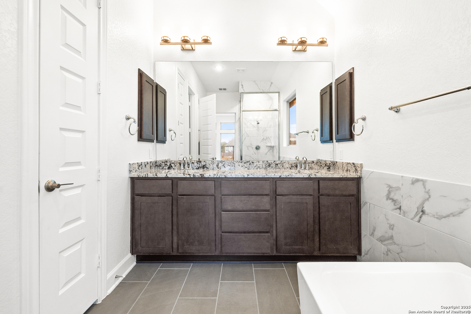 1727 Dunvegan Park
