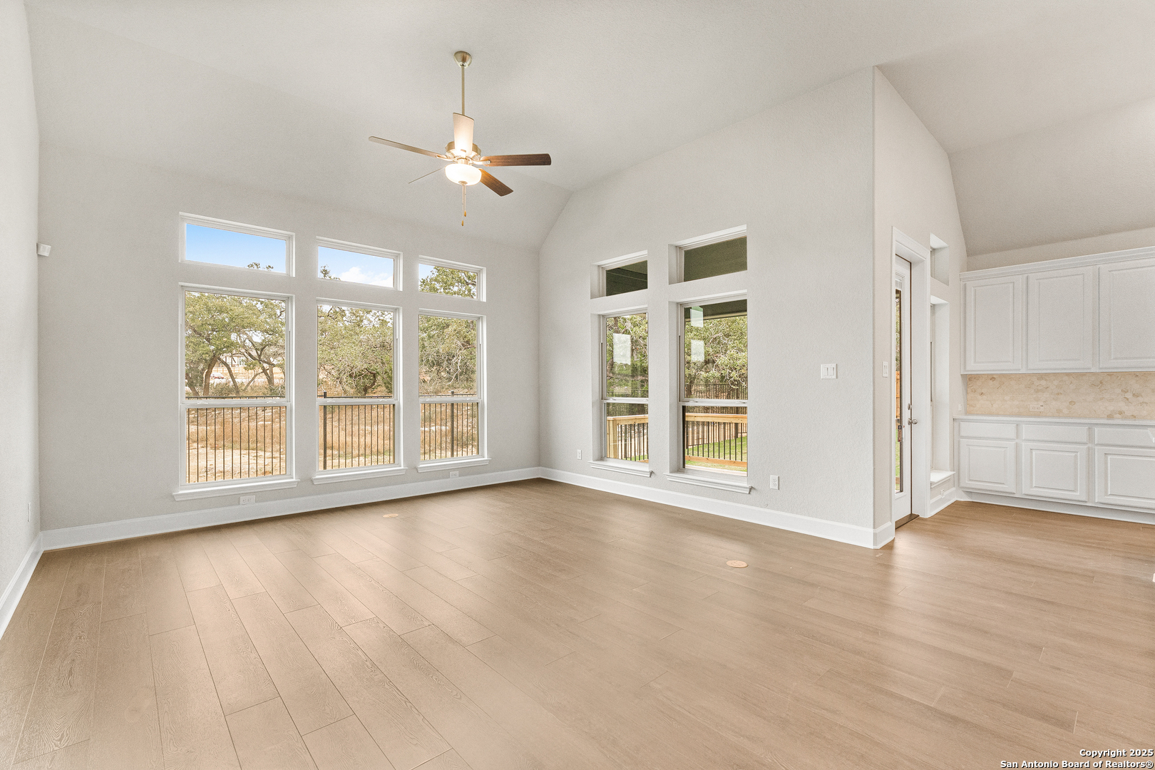 1607 Cheshire Park