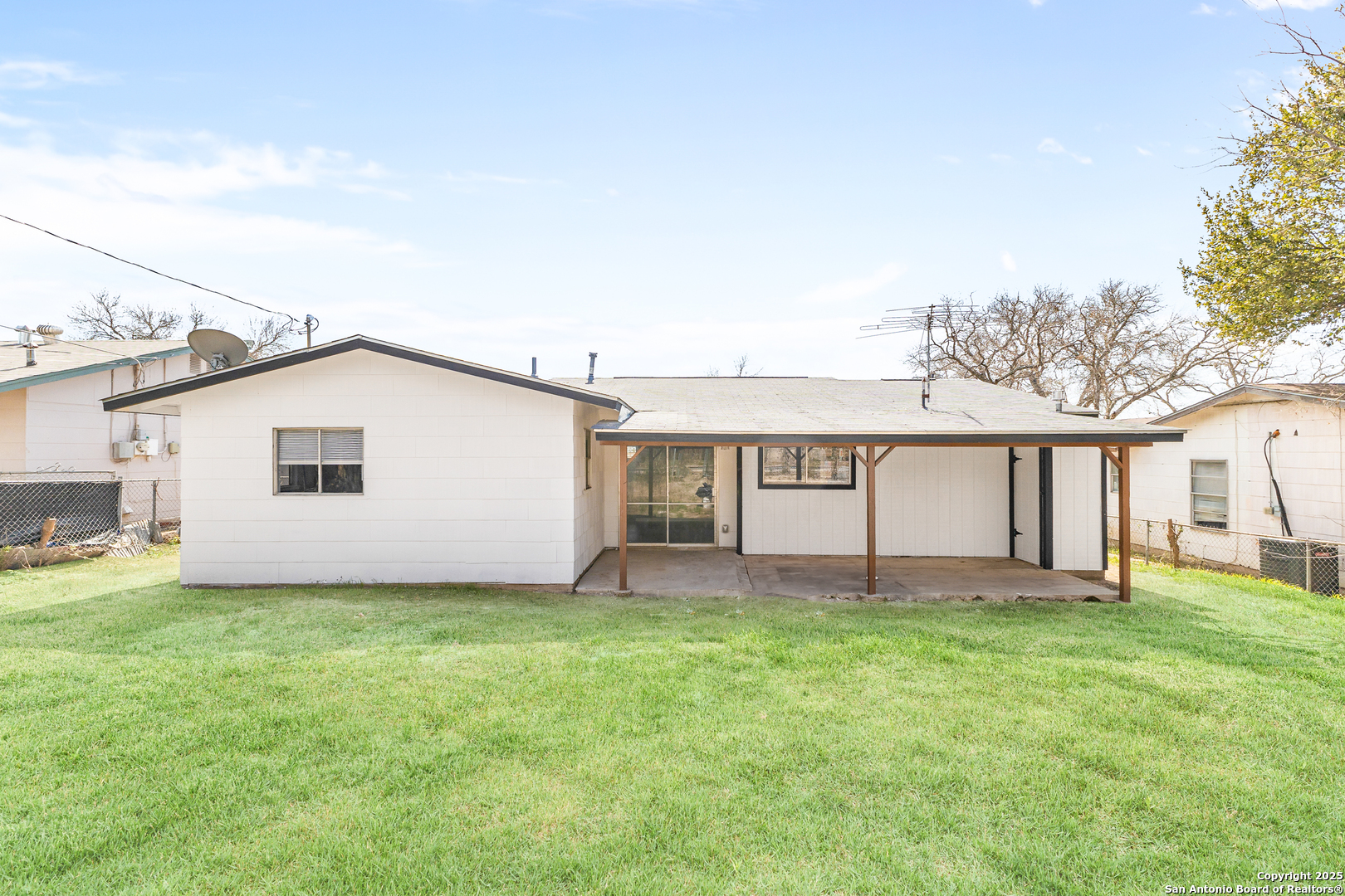 5347 Santa Cruz