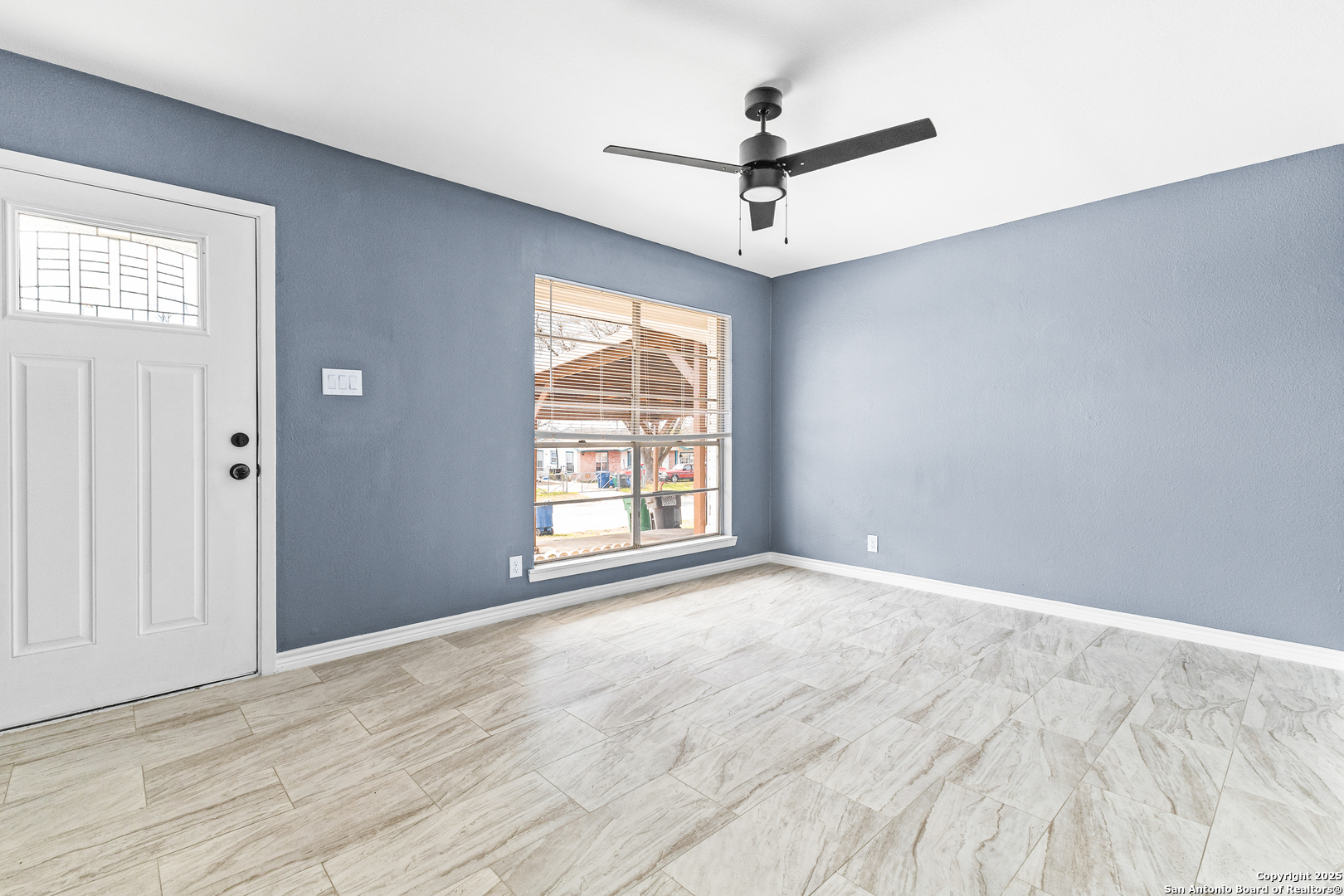 5347 Santa Cruz