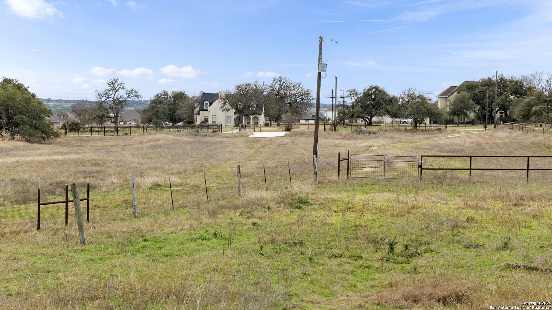 124 Spring Hill