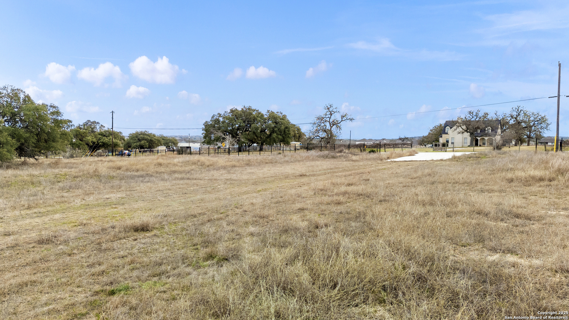 124 Spring Hill