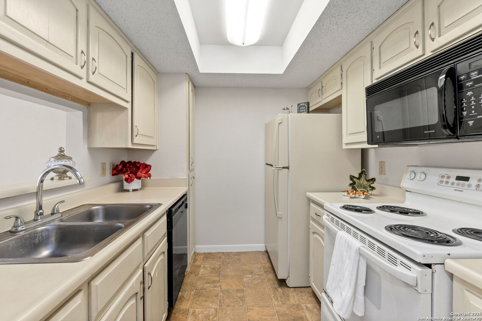 11843 Braesview 2006