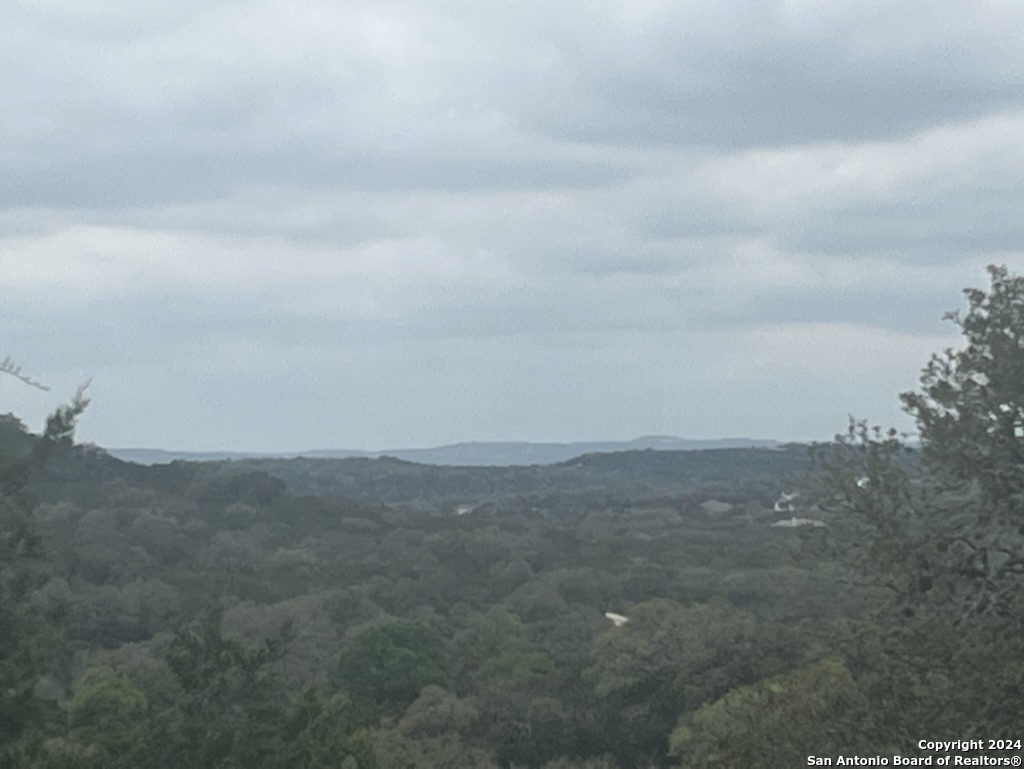 192 MACAW LN