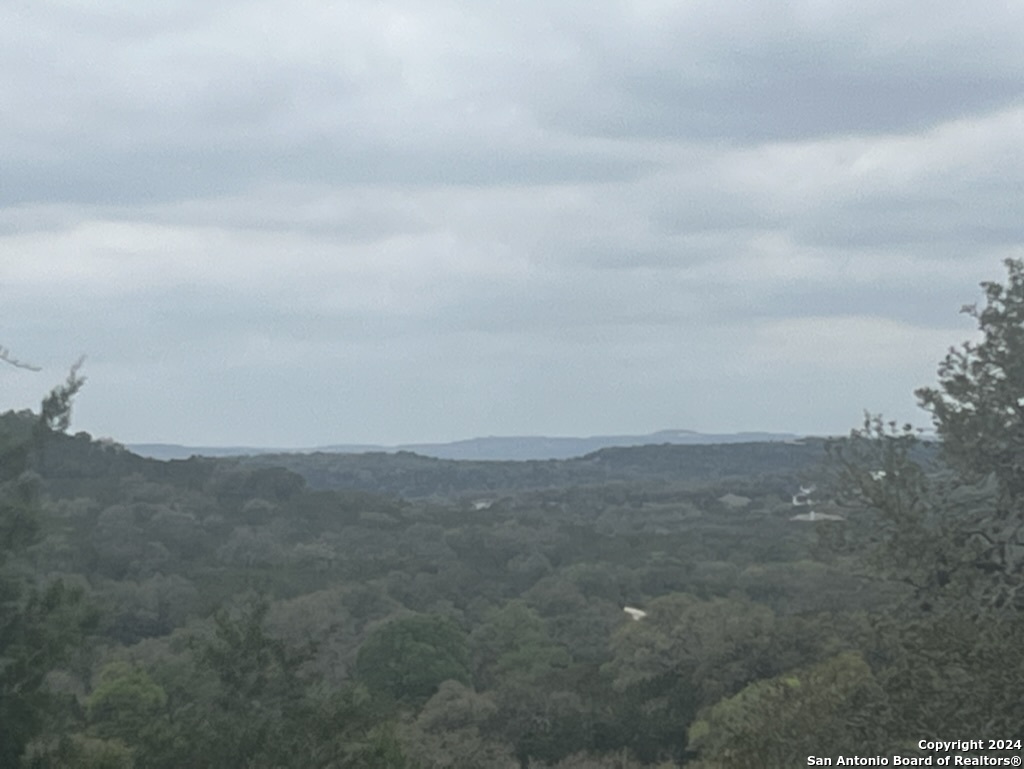 192 MACAW LN