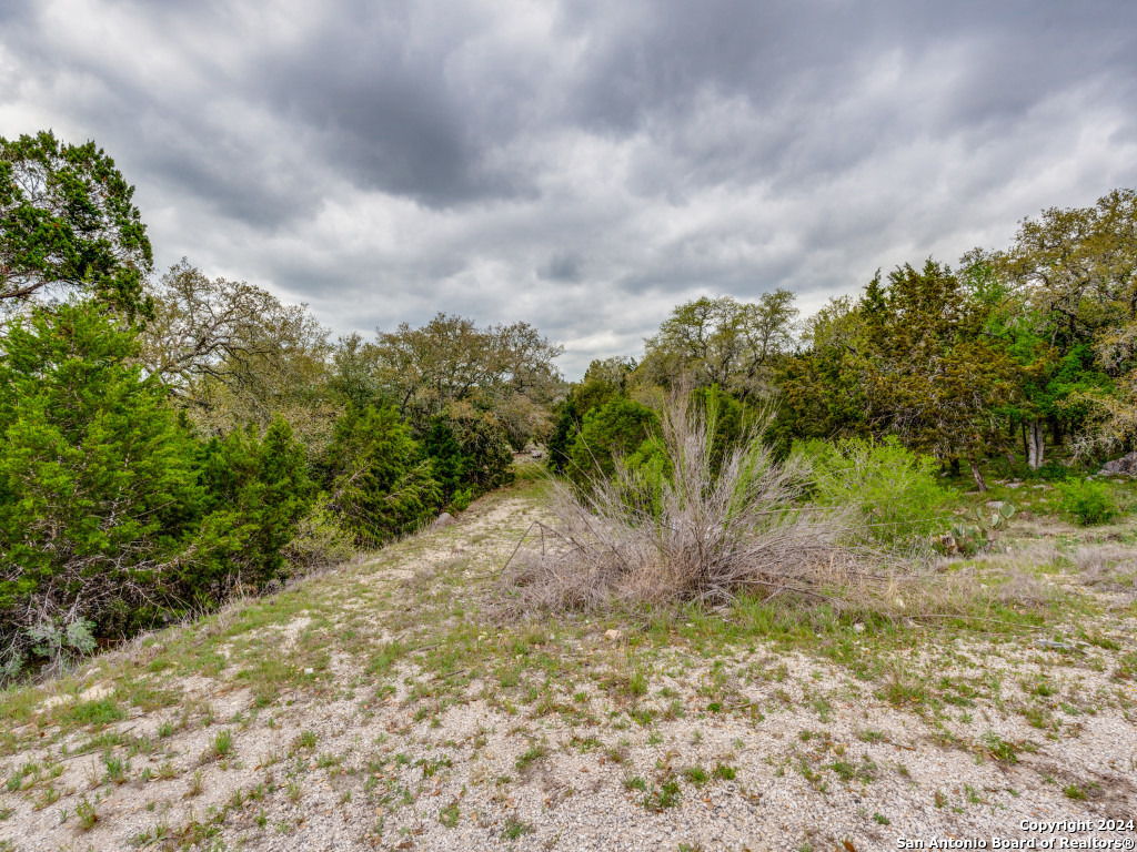 192 MACAW LN