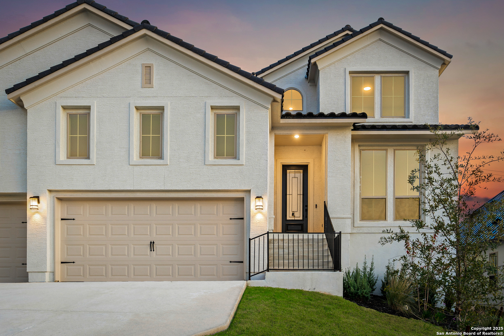 8462 Sierra Hermosa