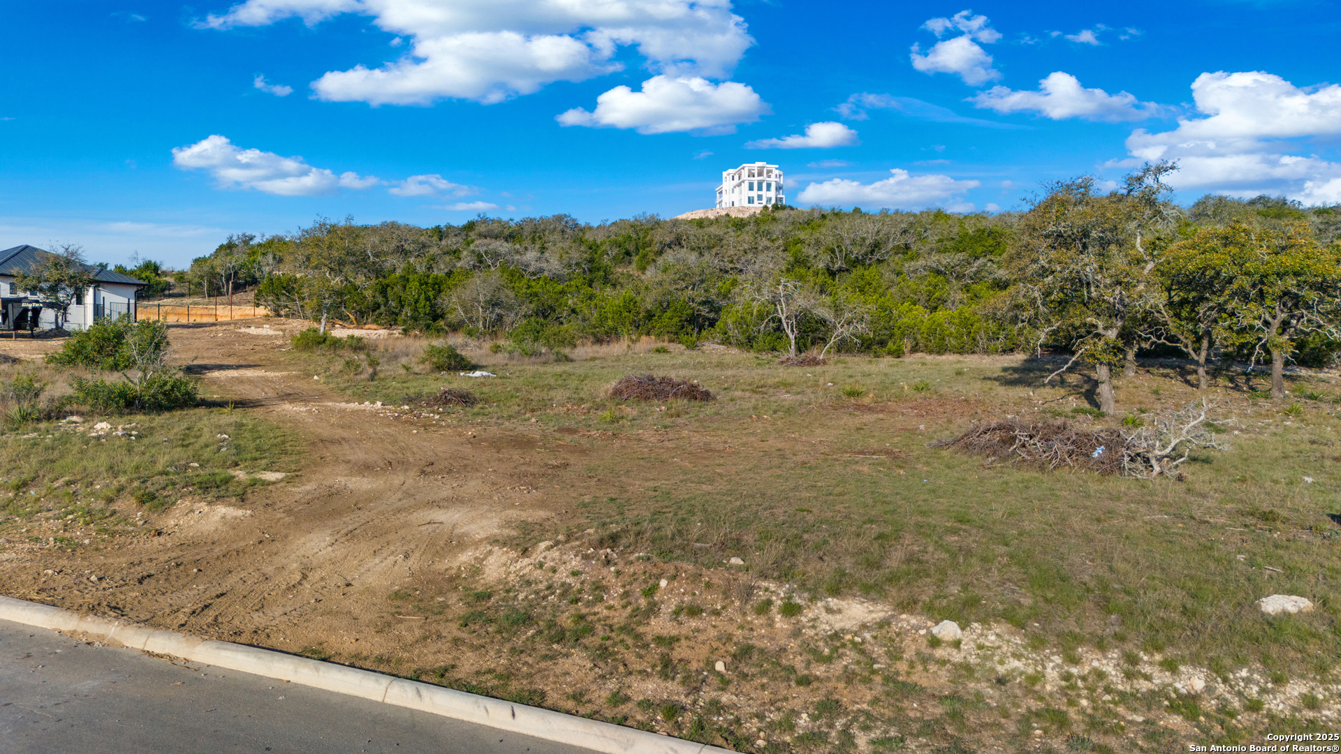23603 Basse Canyon