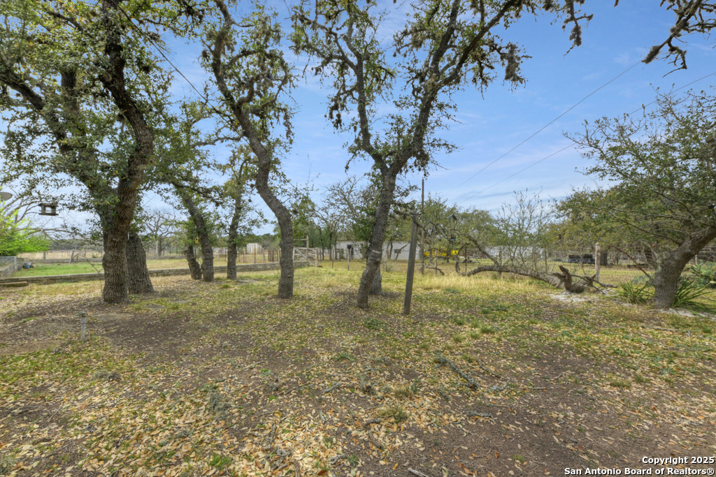 2877 Broad Oak