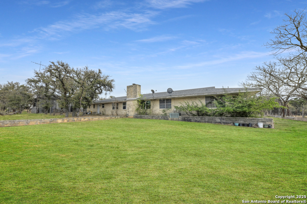 2877 Broad Oak