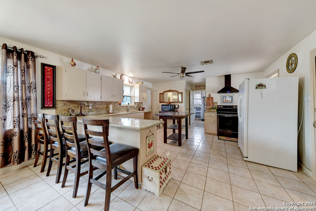 2877 Broad Oak