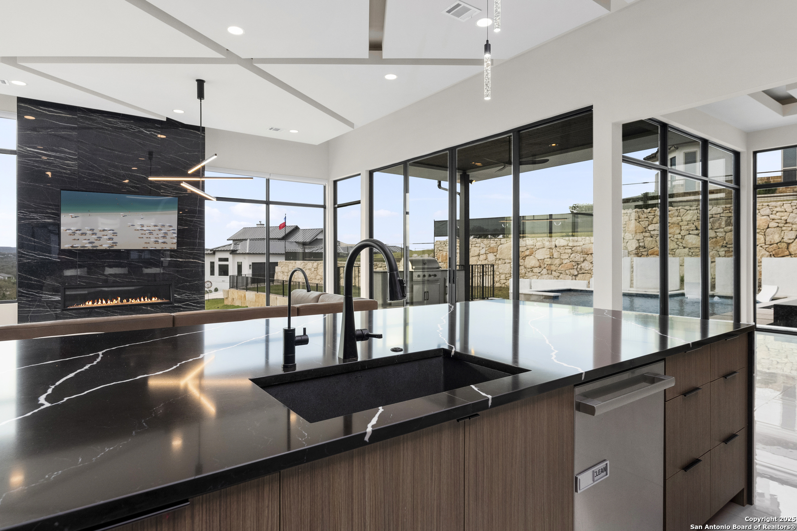 23703 Verona Canyon