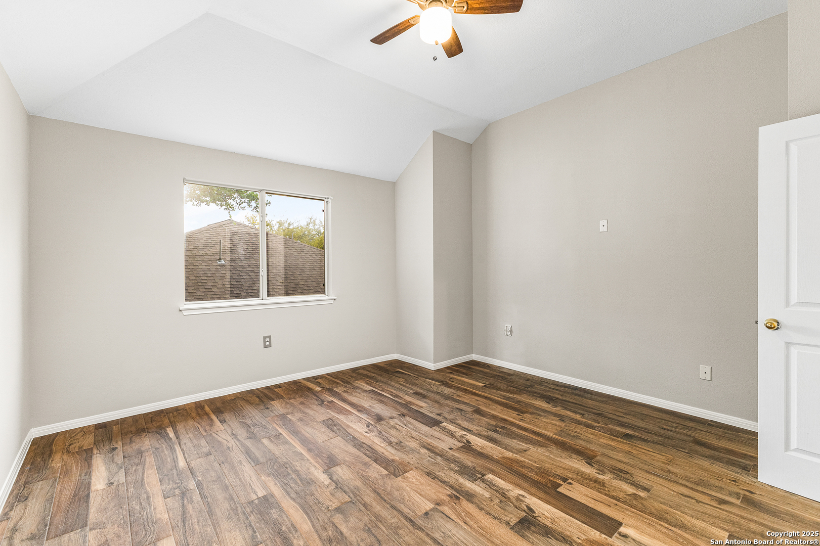 13911 Laurelbrook