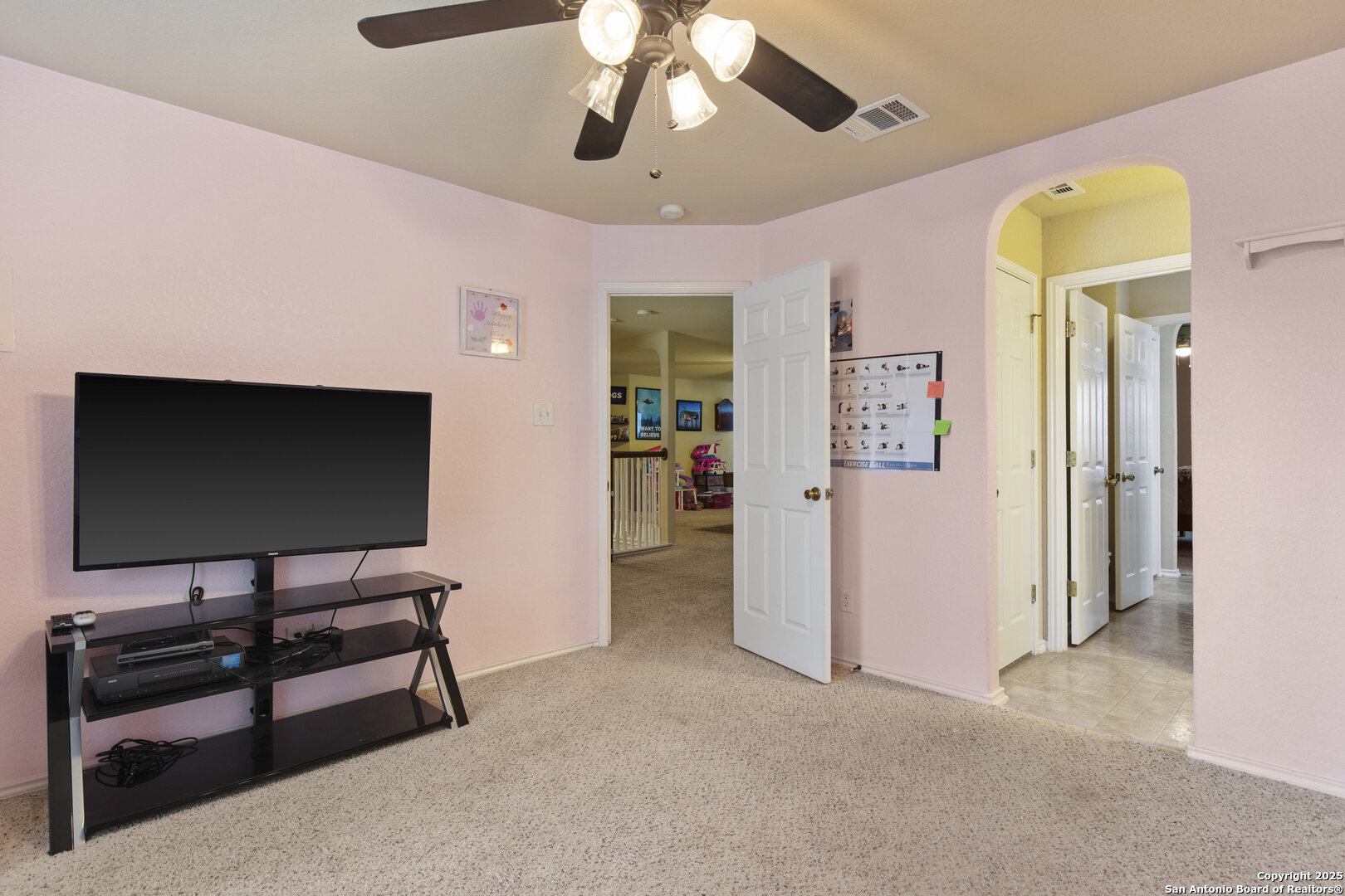 738 Daisy Crossing