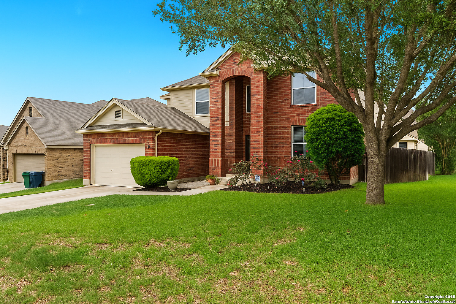 738 Daisy Crossing