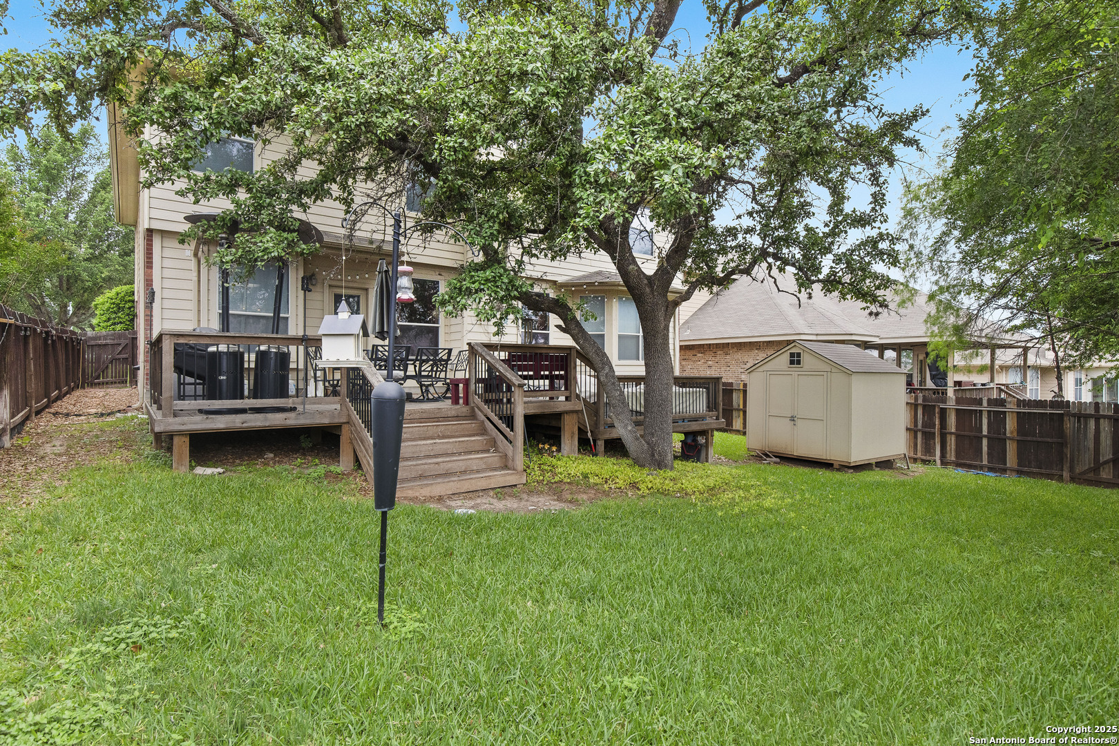 738 Daisy Crossing