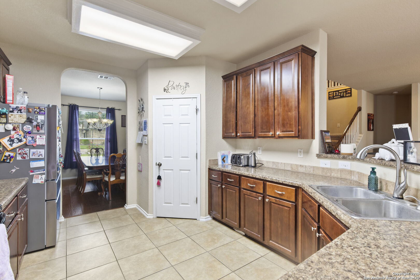 738 Daisy Crossing