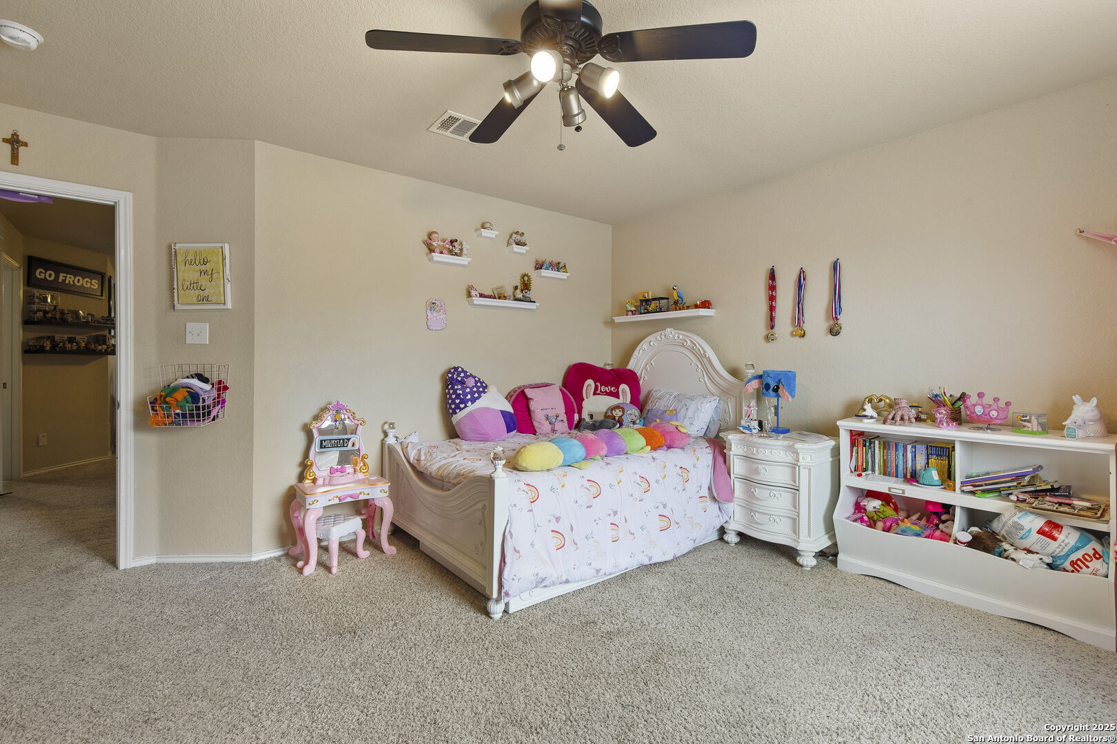 738 Daisy Crossing