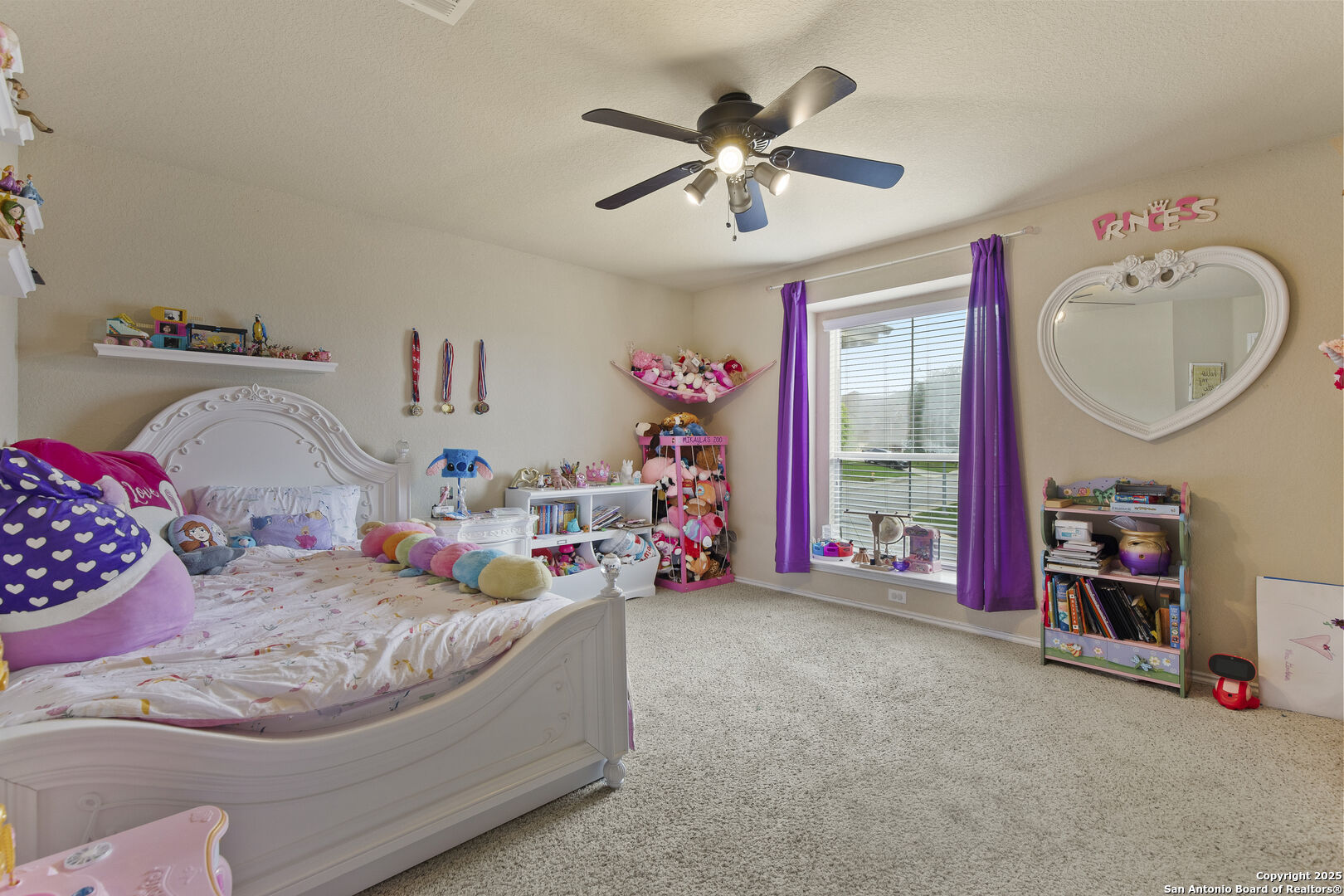 738 Daisy Crossing