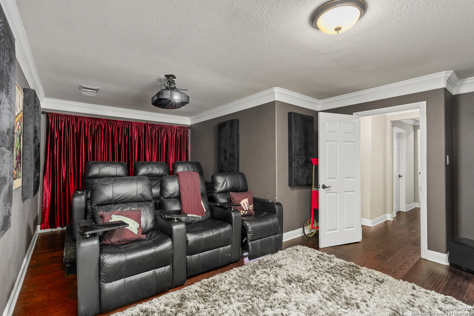 7414 Hovingham