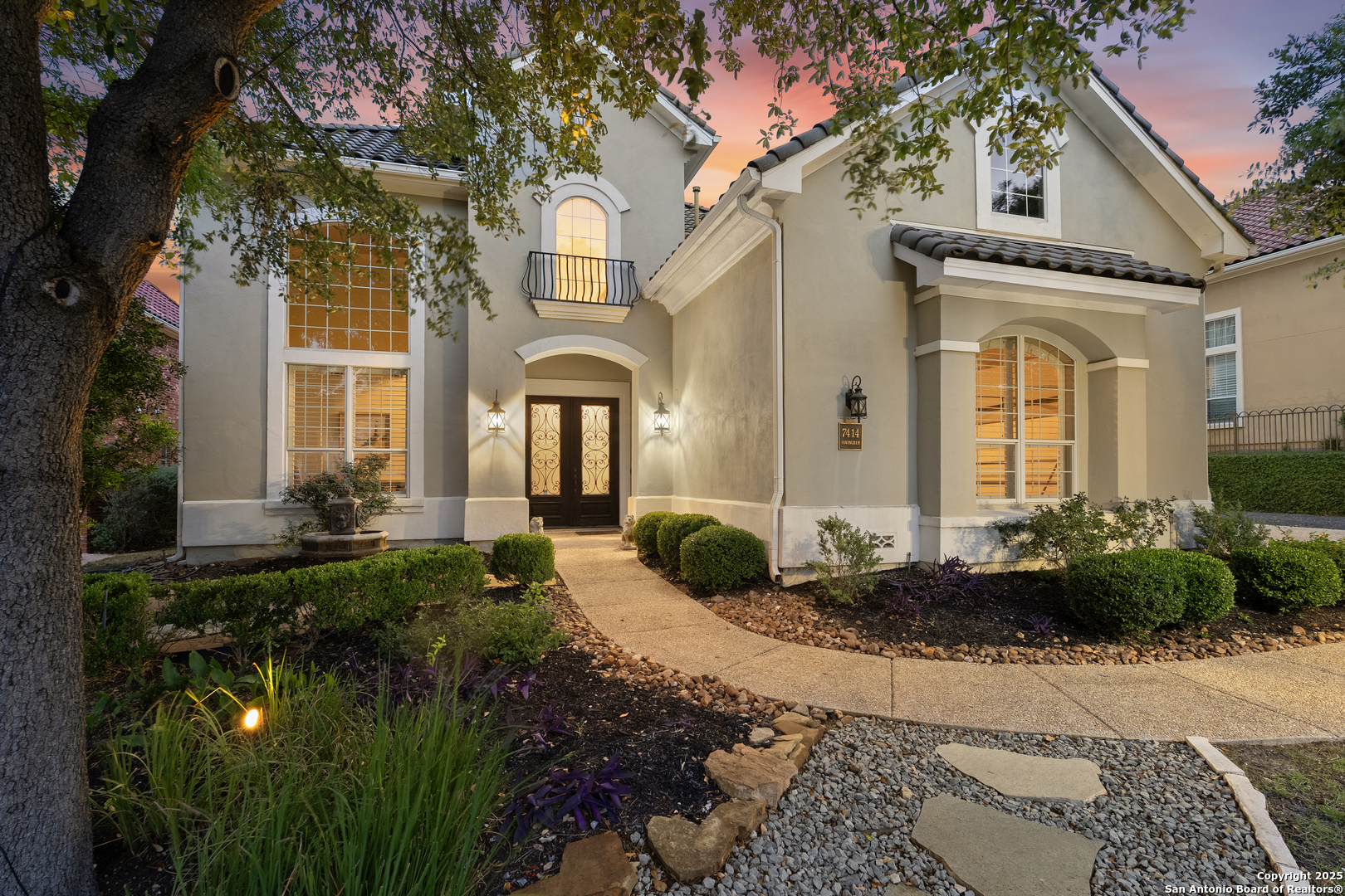 7414 Hovingham