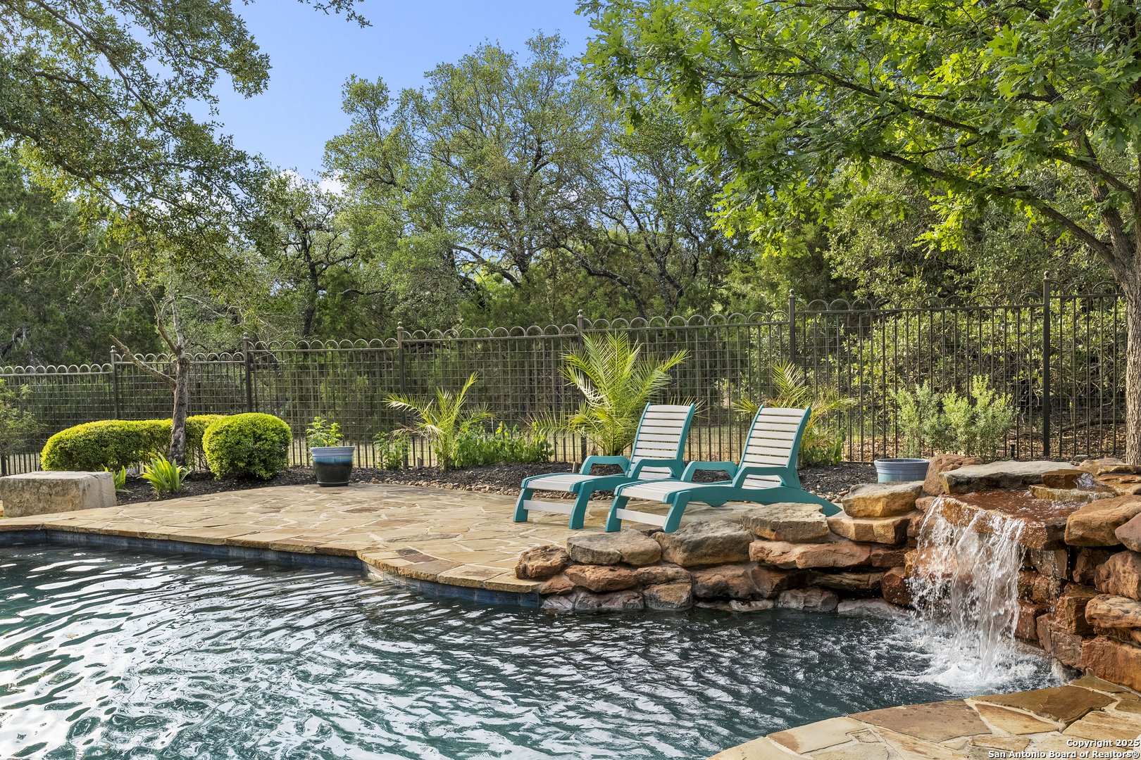 7414 Hovingham