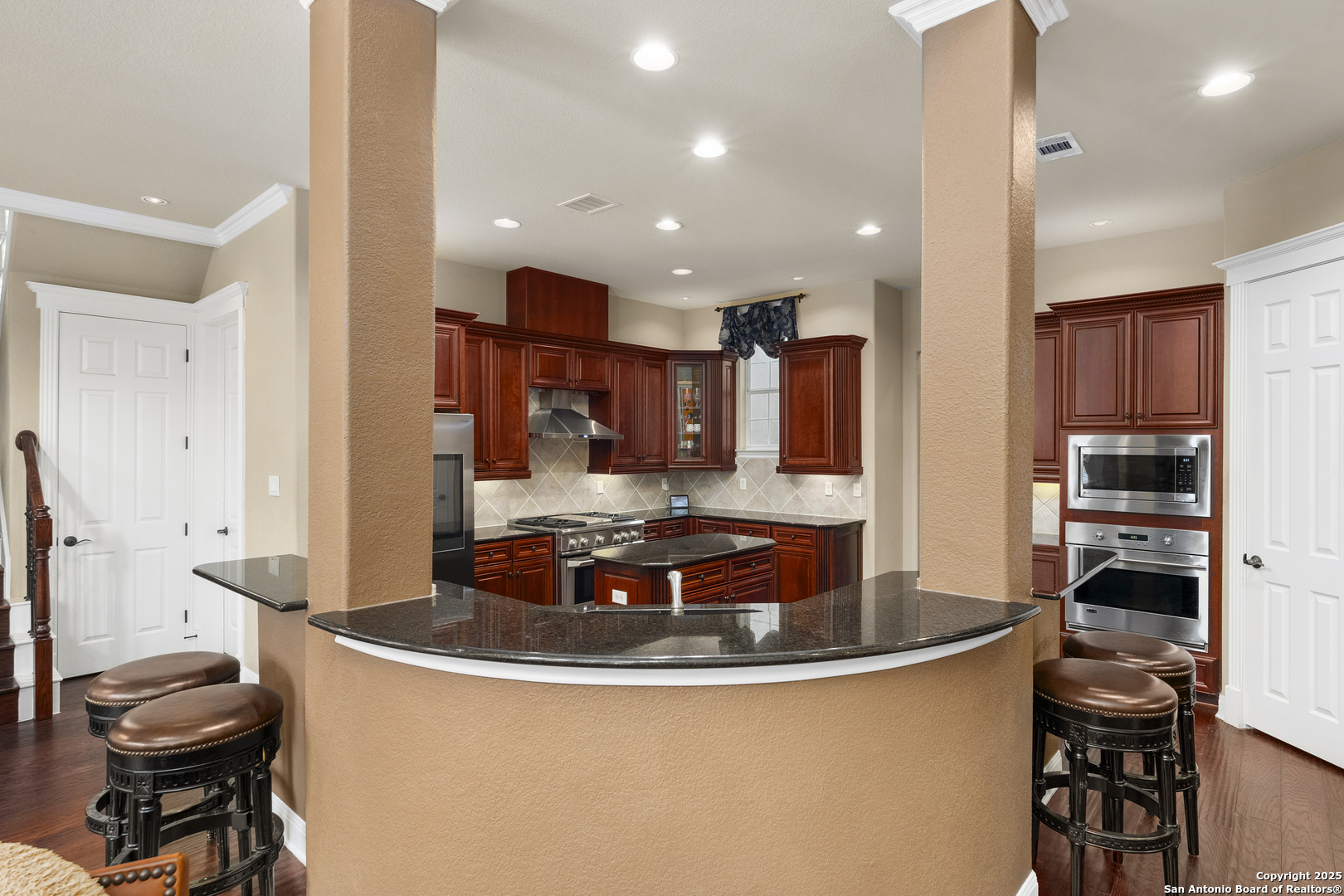 7414 Hovingham