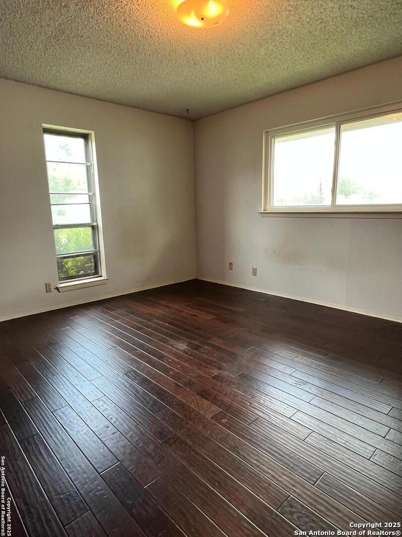6014 White Cloud