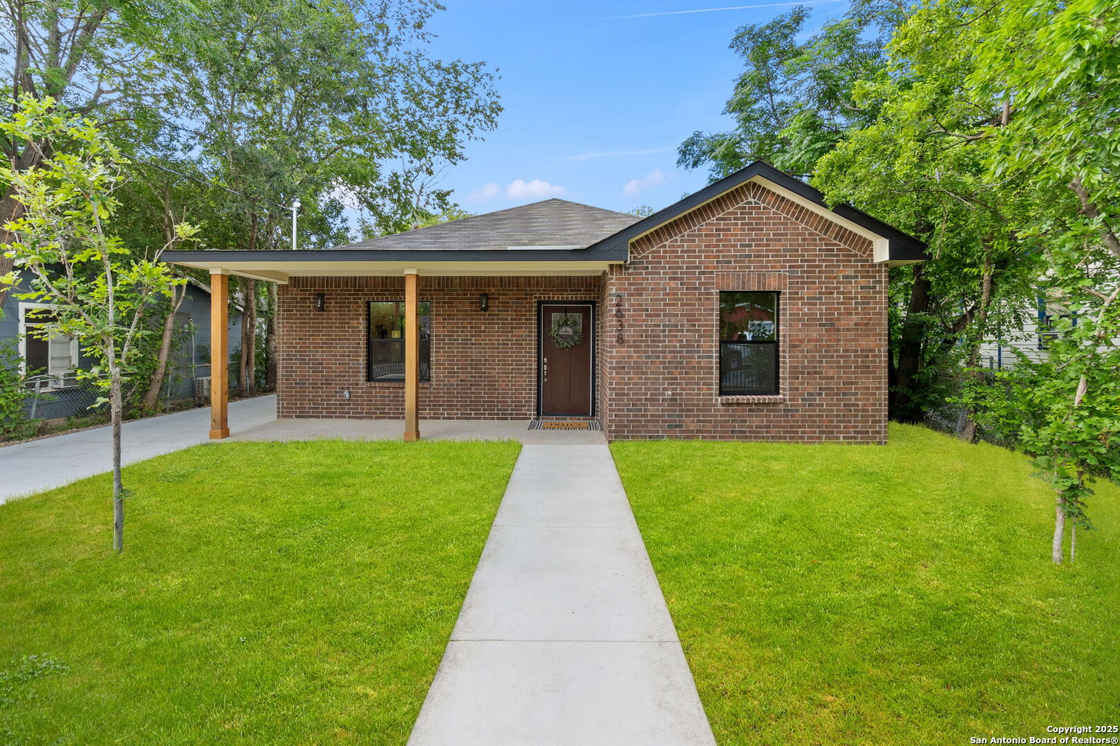 2638 Menchaca