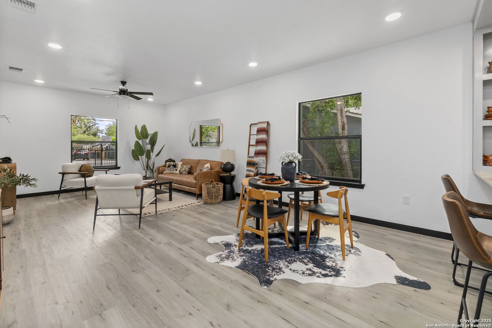 2638 Menchaca