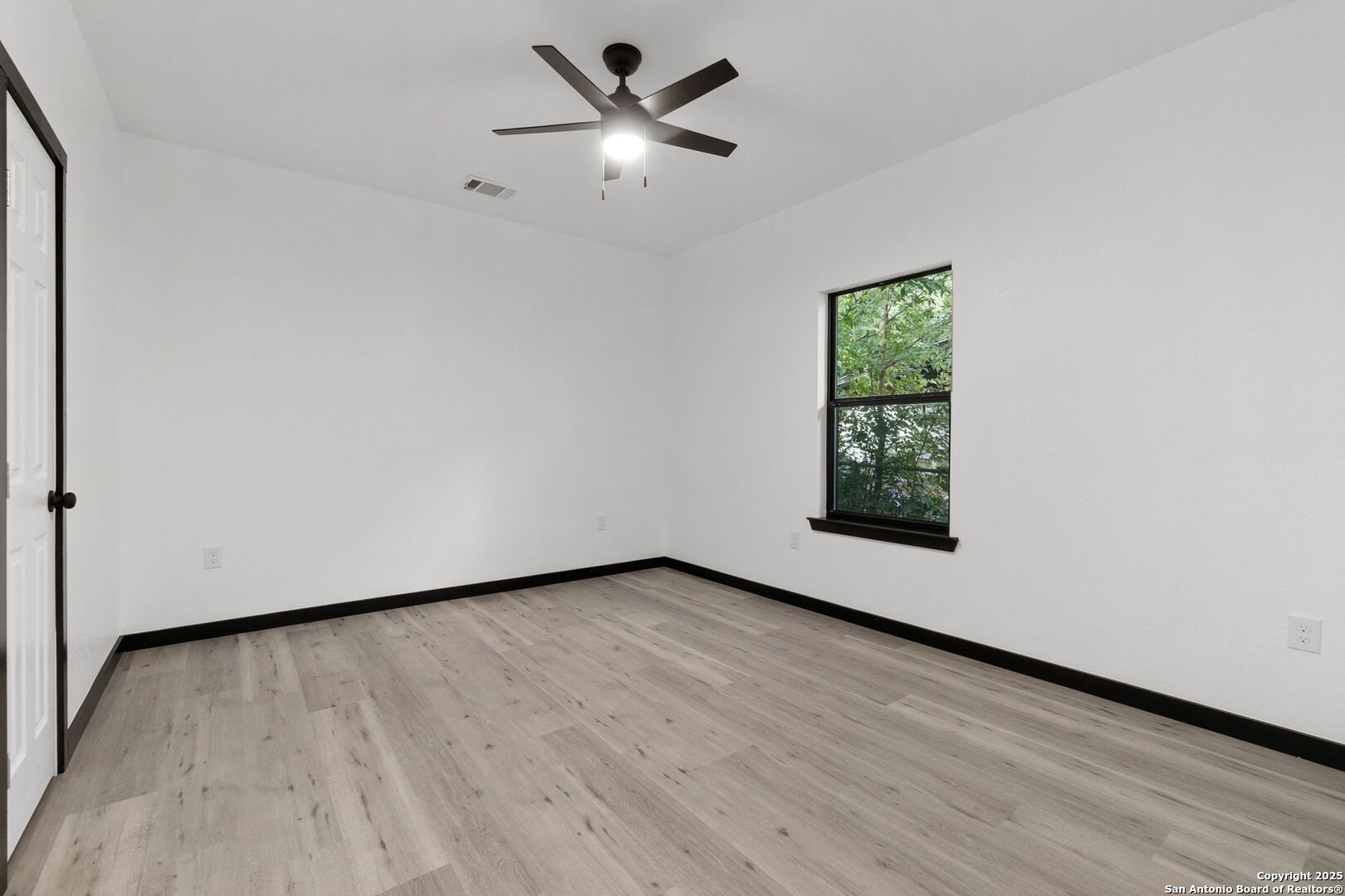 2638 Menchaca