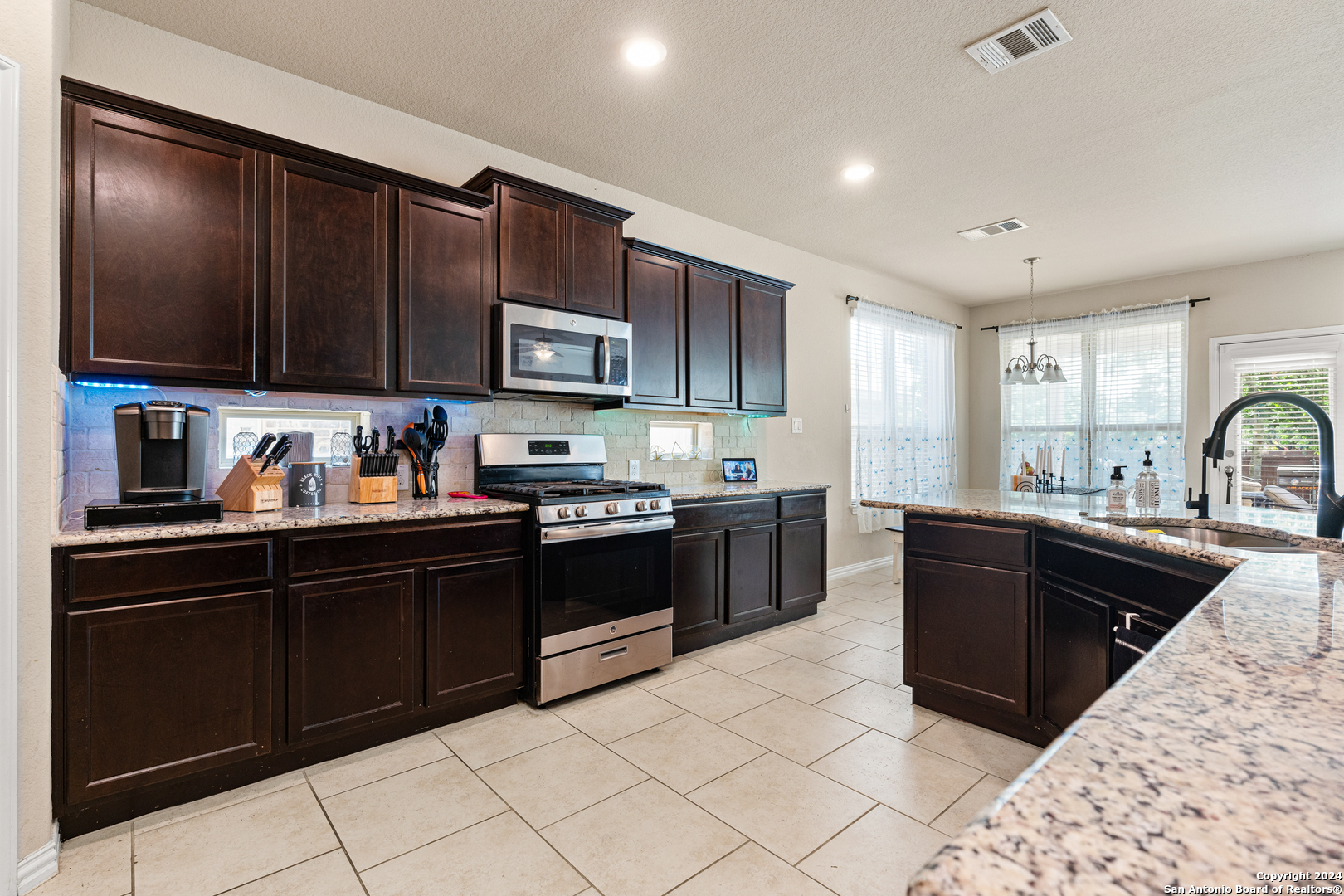 14438 PALOMINO Pl
