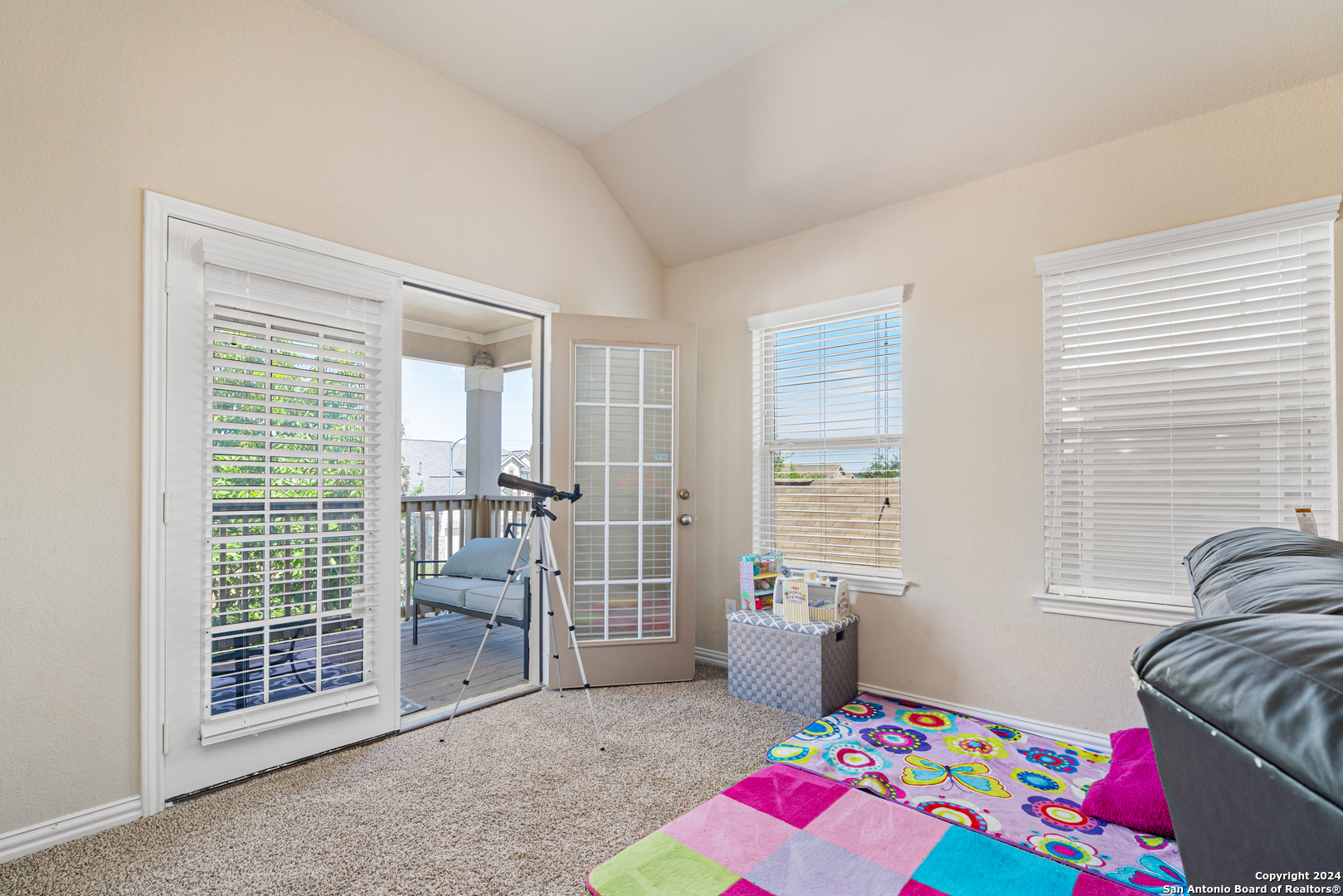 14438 PALOMINO Pl
