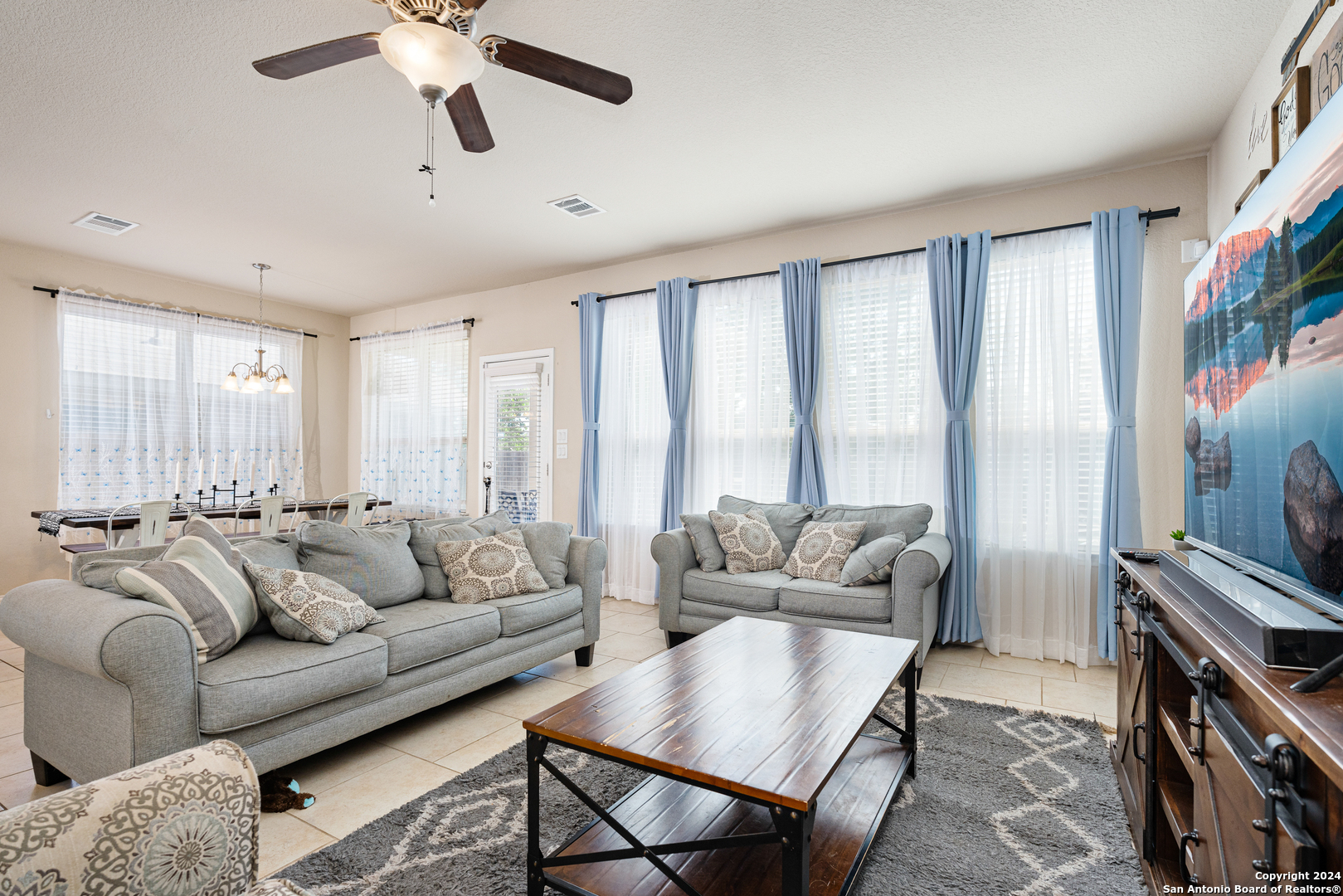 14438 PALOMINO Pl