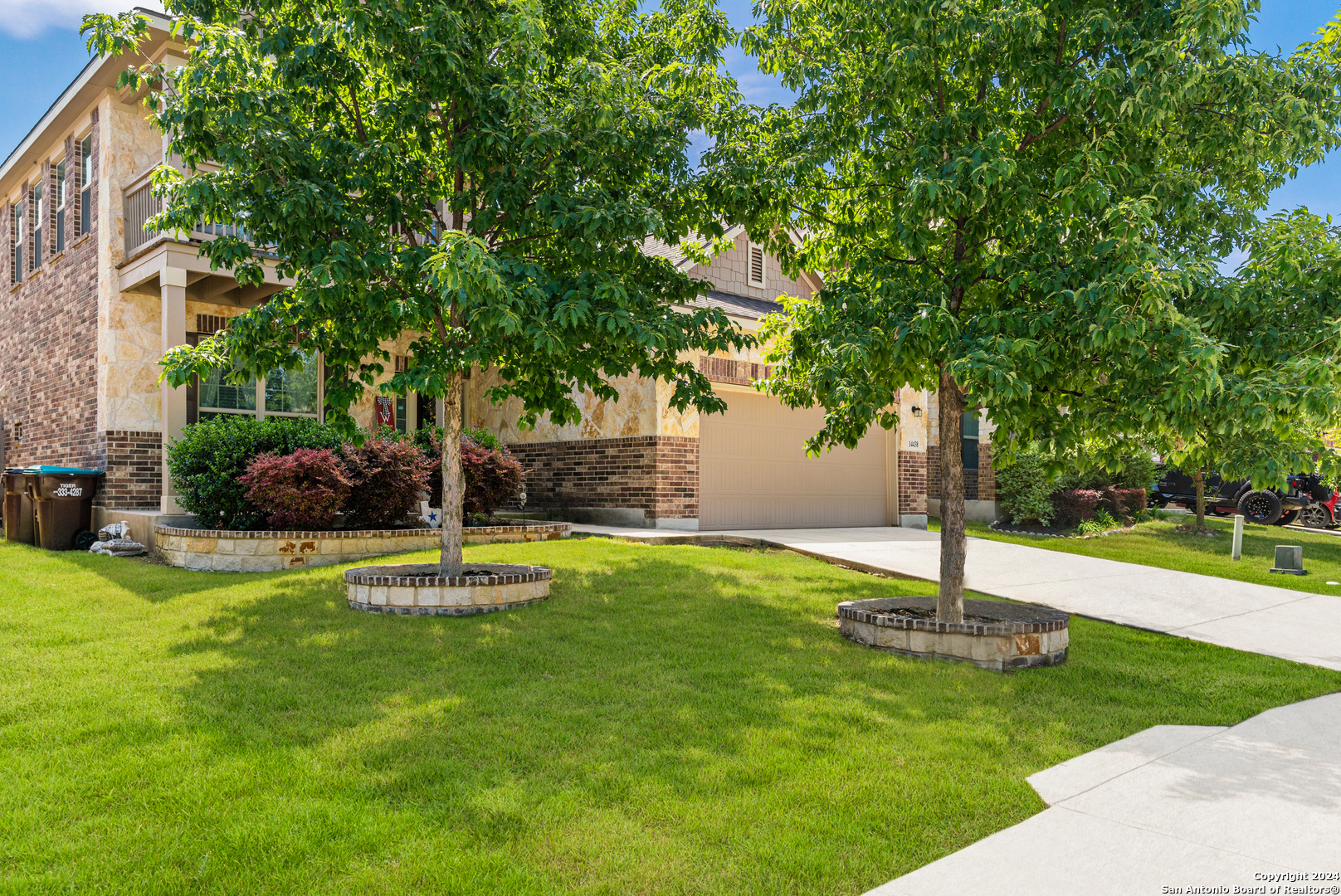 14438 PALOMINO Pl