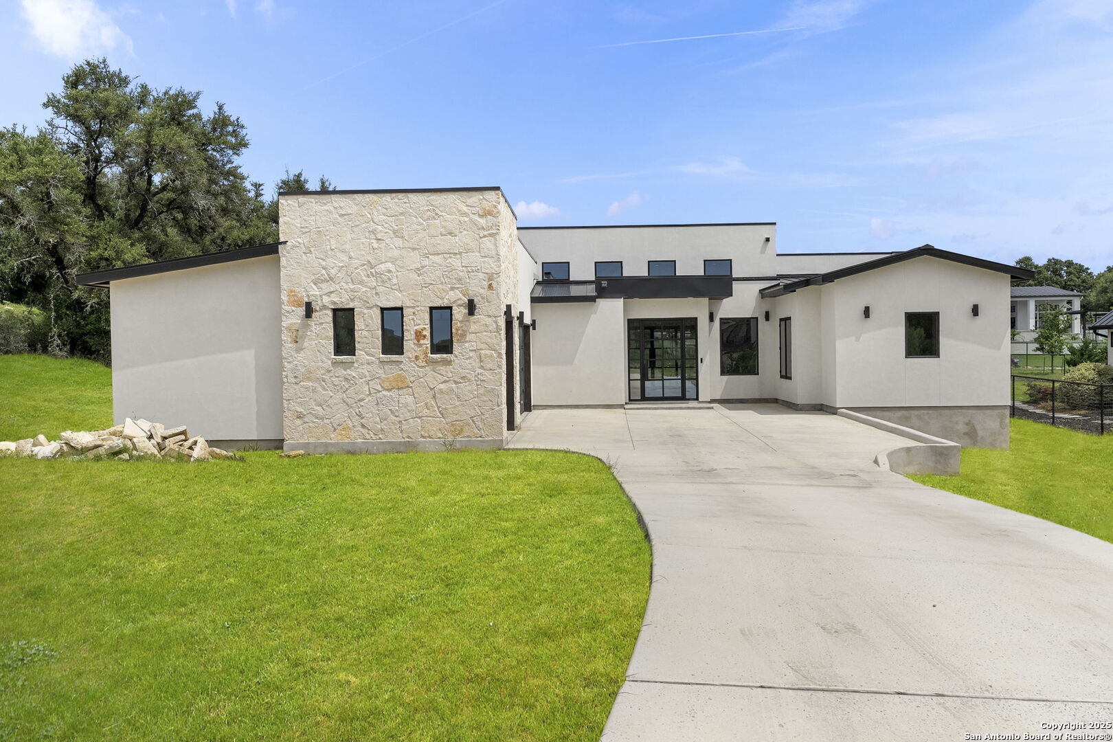 9847 Midsomer Pl