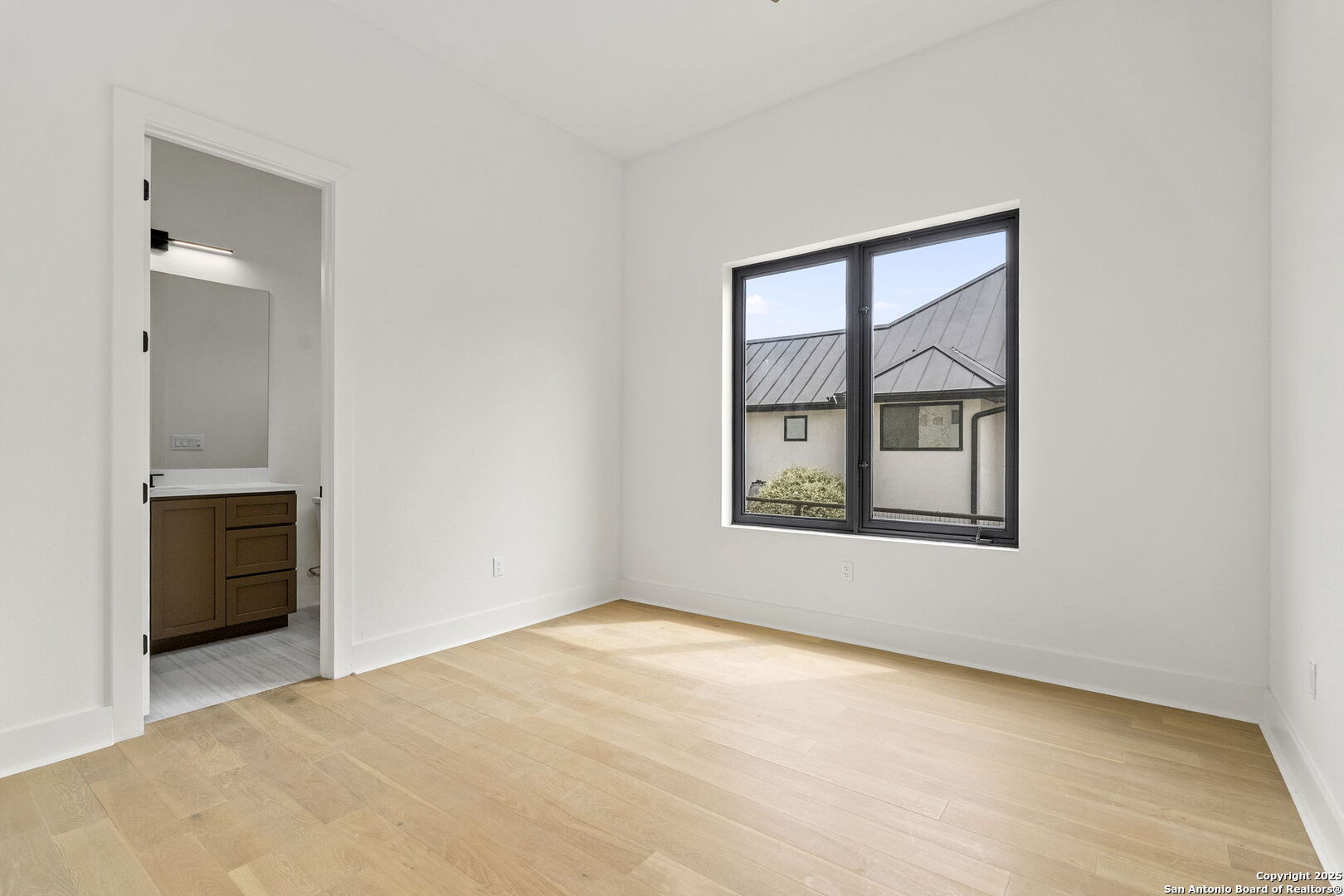 9847 Midsomer Pl