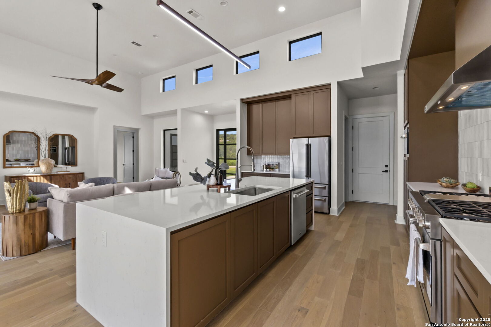 9847 Midsomer Pl