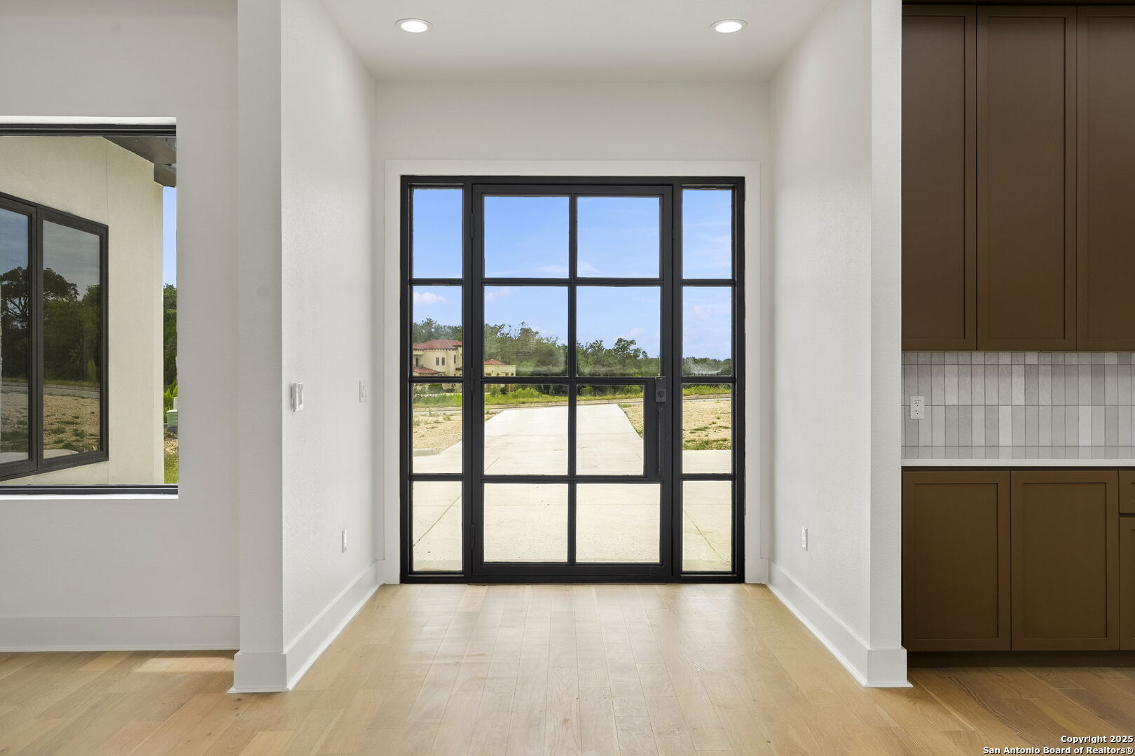 9847 Midsomer Pl