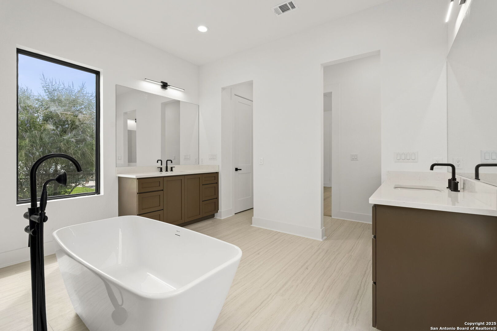 9847 Midsomer Pl