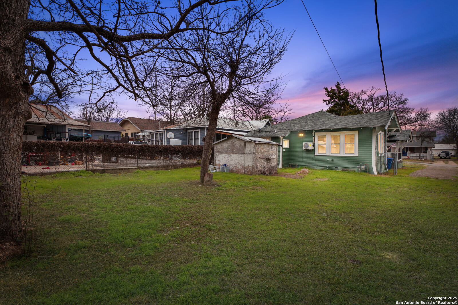 1214 E DREXEL AVE