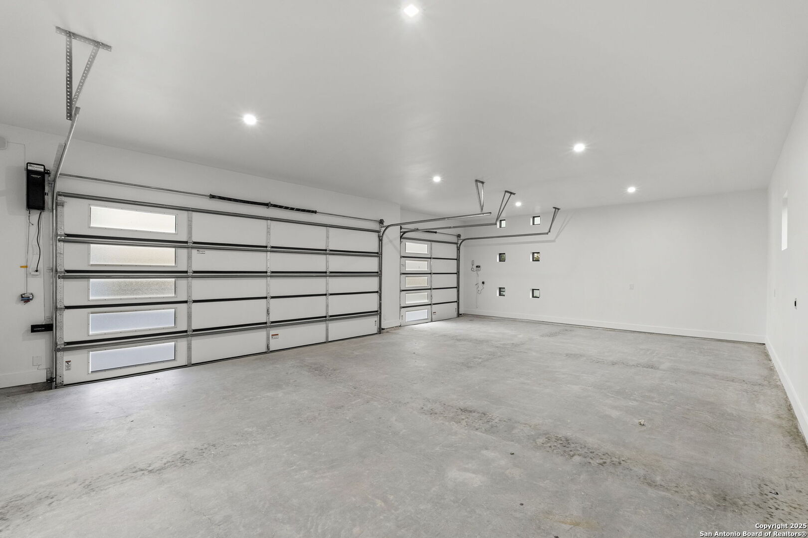 23611 Messina Cyn