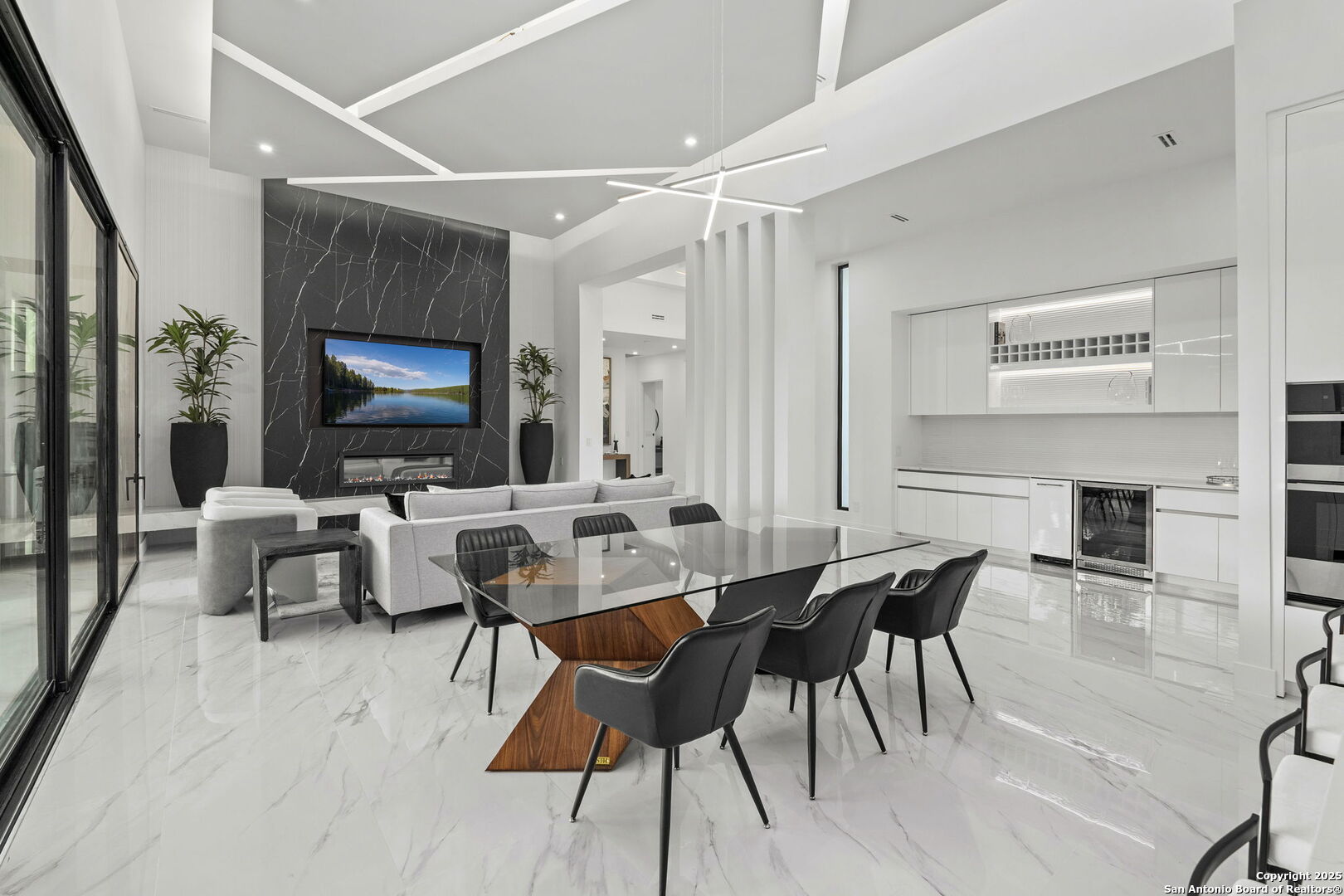 23611 Messina Cyn