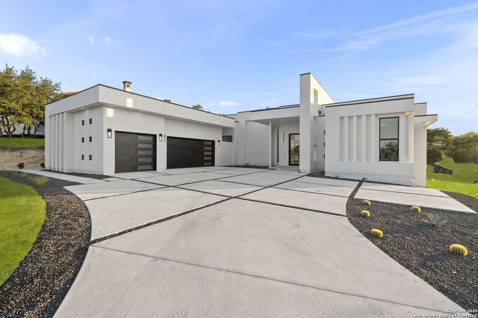 23611 Messina Cyn