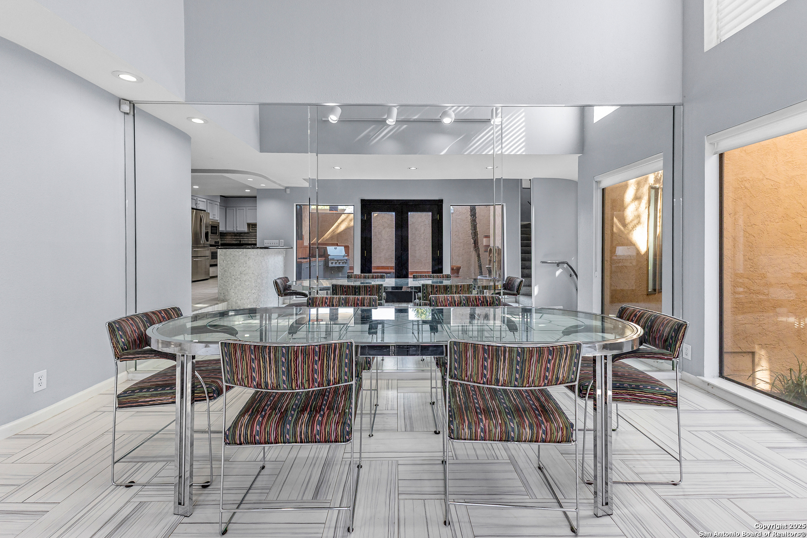 3809 Overlake