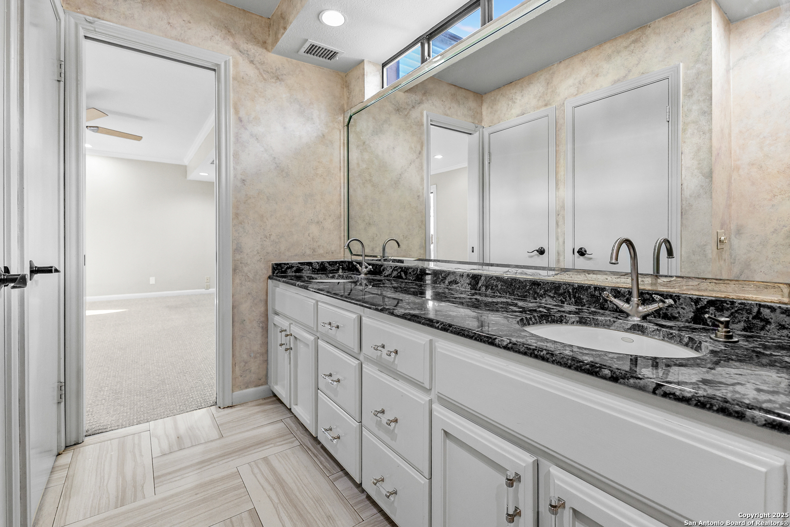 3809 Overlake
