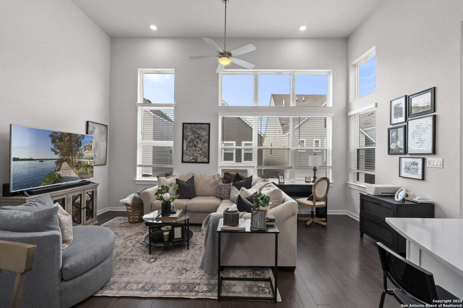 5843 Whitby UNIT 44