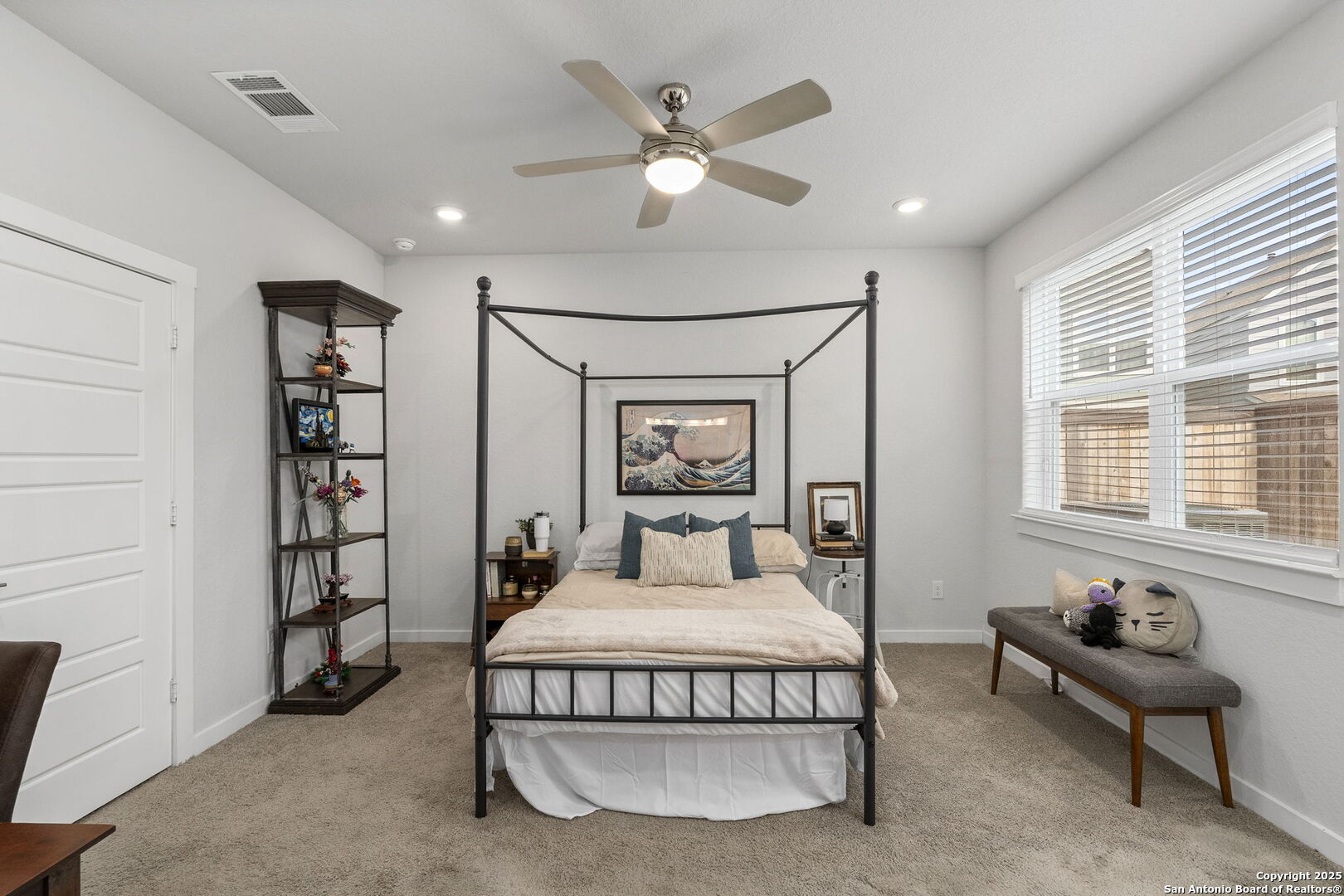 5843 Whitby UNIT 44