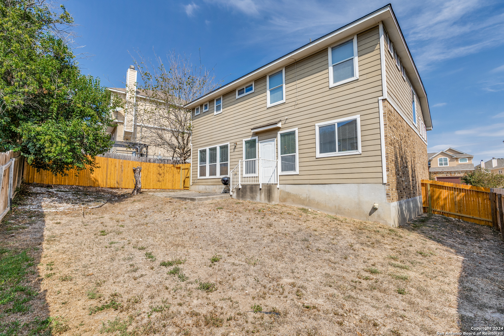 21235 VILLA VALENCIA