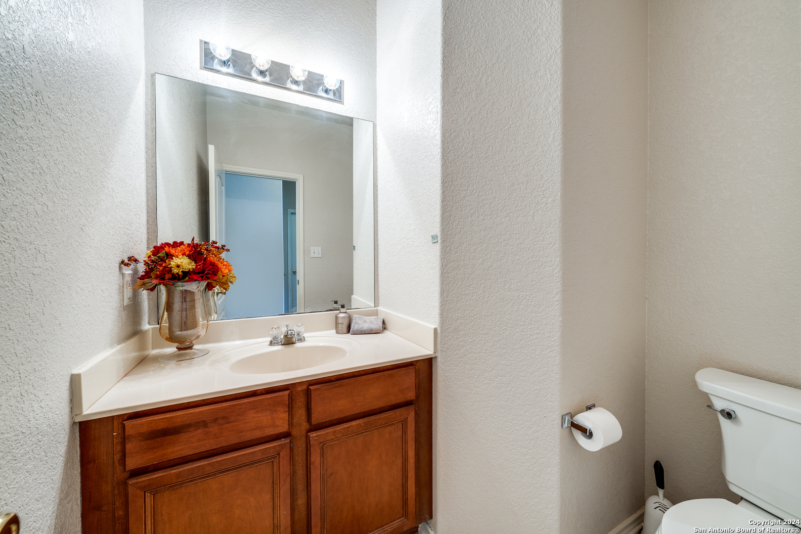 21235 VILLA VALENCIA